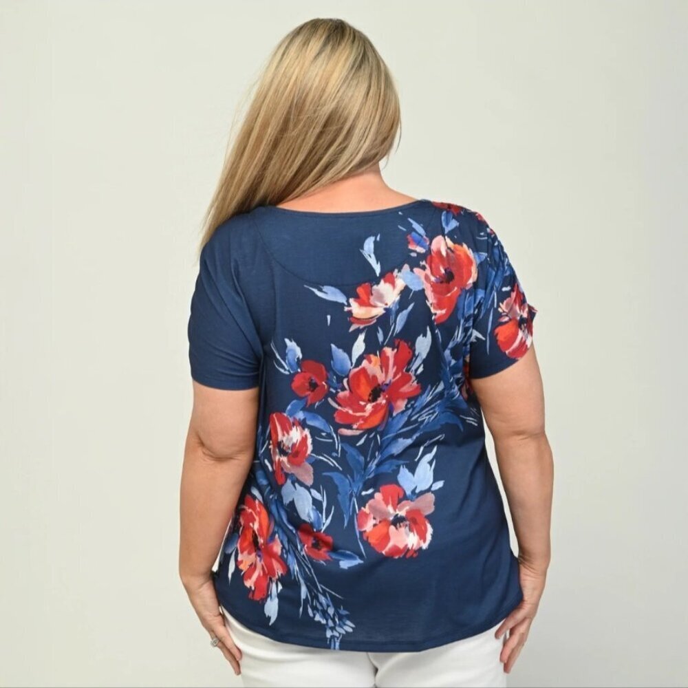 Christopher & Banks Women's Placed Floral Shirred Shoulder Embellished size 3X - Picture 2 of 8